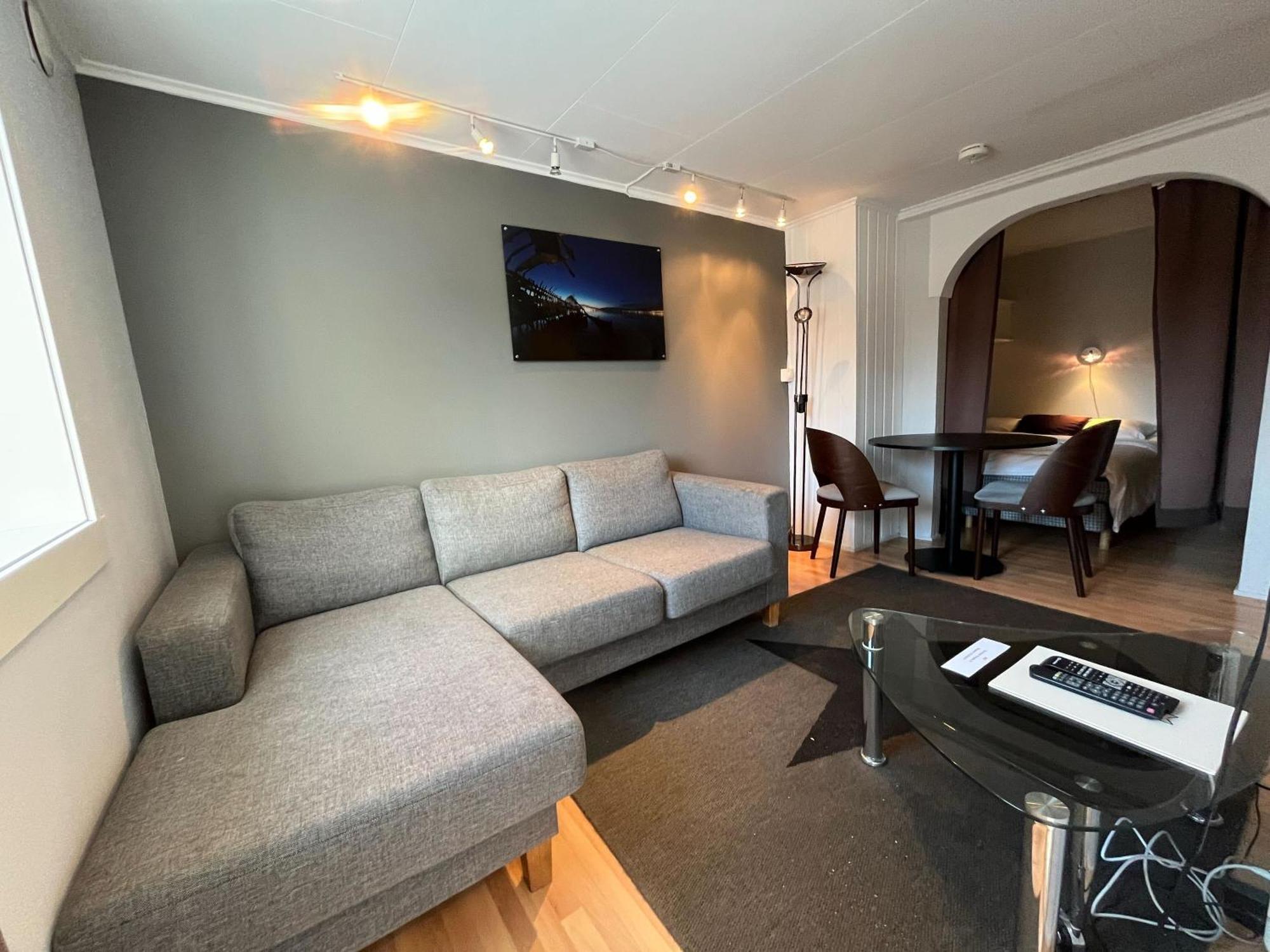 Enter Backpack Hotel Tromso Exterior photo